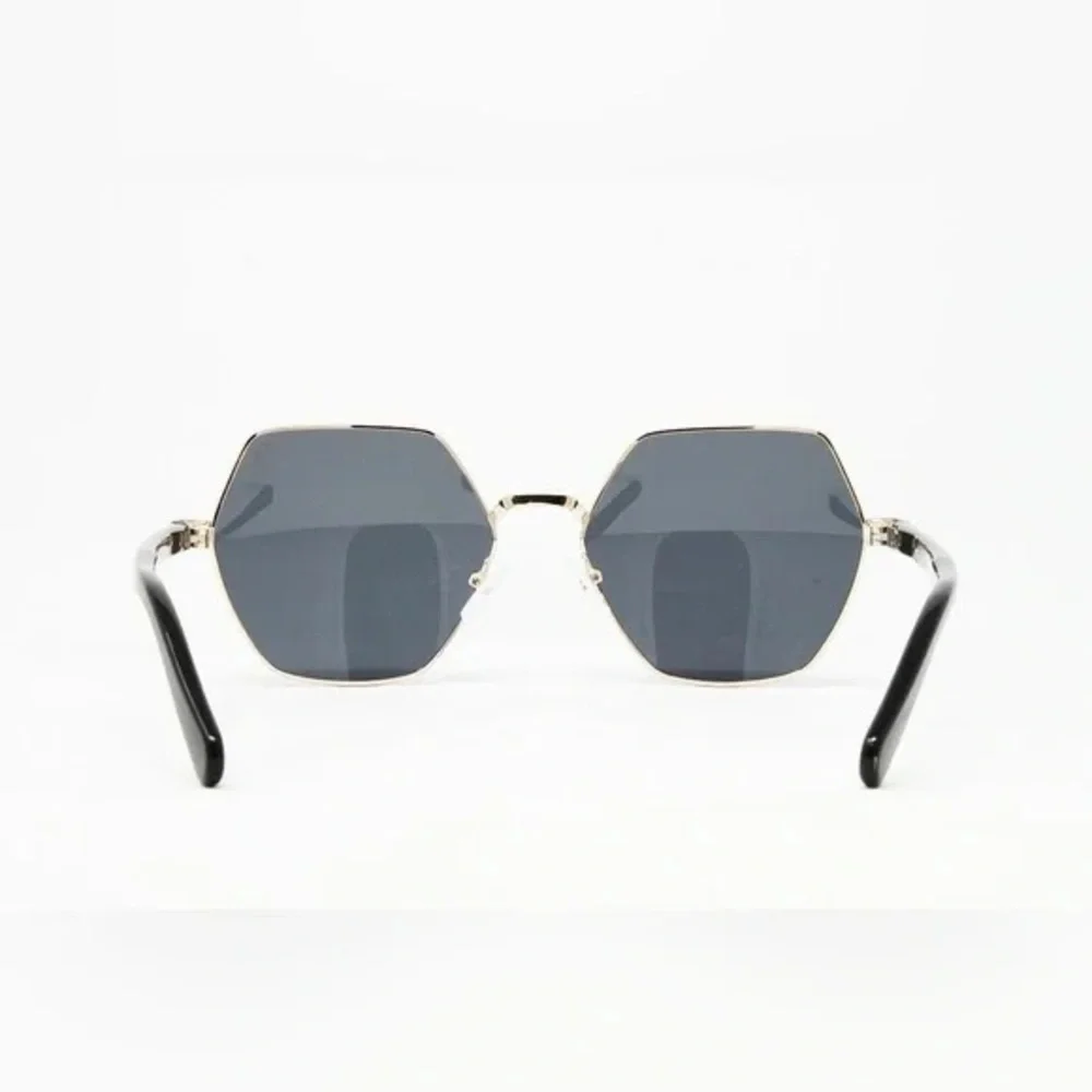 Sperry Silver Hexagonal Sunglasses with Navy Case